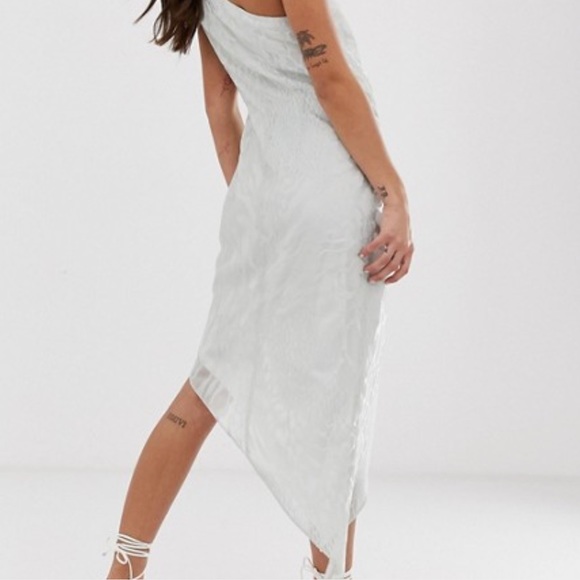 Aysymmetrical midi dress - Picture 2 of 2